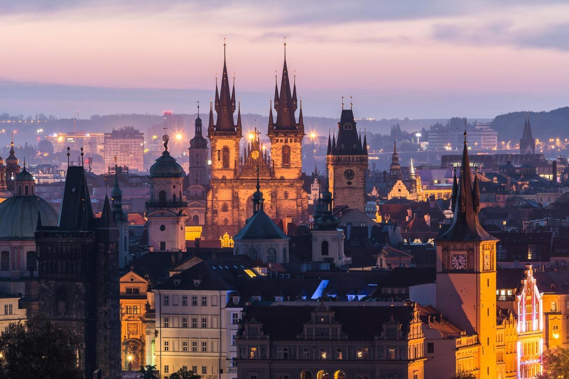 Apartment Chic Living At Vista Serenity With Balcony Prague